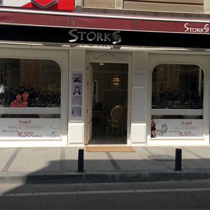 Storks Diamond