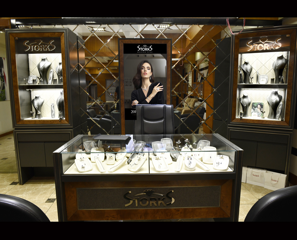 Storks Diamond