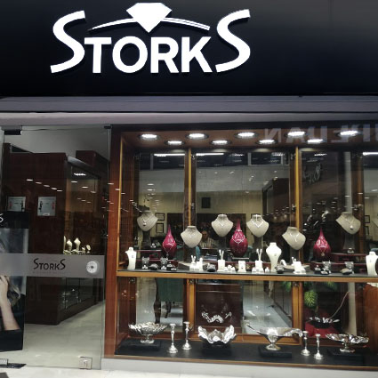 Storks Diamond