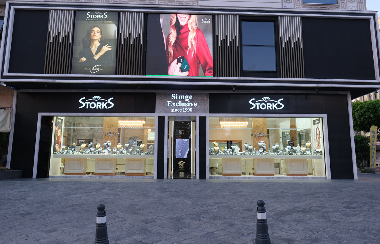 Storks Diamond