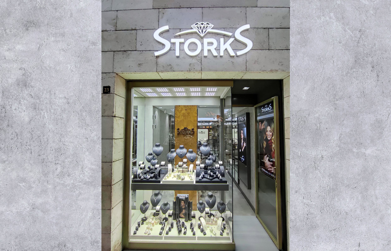 Storks Diamond