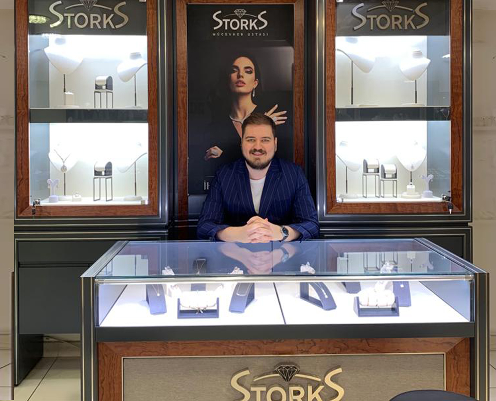 Storks Diamond