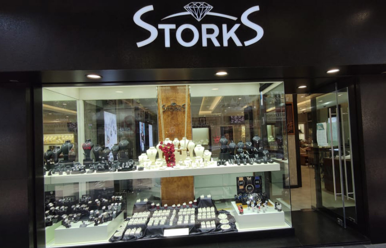 Storks Diamond