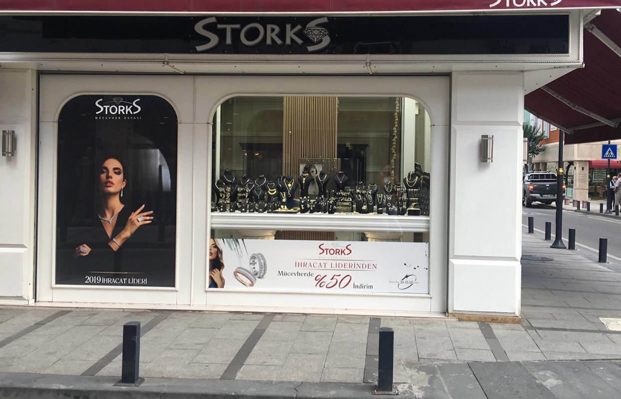 Storks Diamond