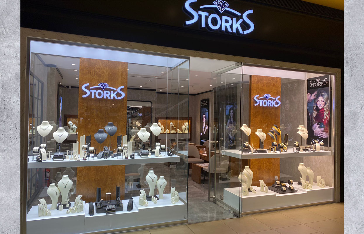 Storks Diamond