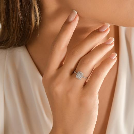 0.39 ct. Diamond Baguette Ring