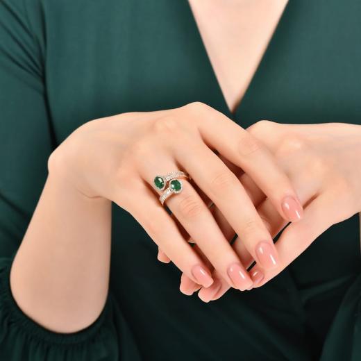 2.05 kt. Diamant Baguette Natürlicher Smaragd Ring