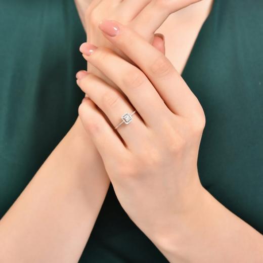 0.19 ct. Diamond Baguette Ring
