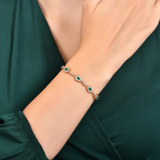 1.52 ct. Diamond Cherry Natural Emerald Bracelet
