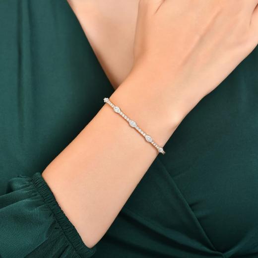 1.23 ct. Diamond Cherry Bracelet