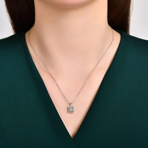 0.21 ct. Diamond Laranj Necklace