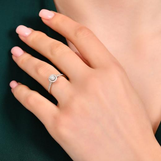 0.22 ct. Diamond Laranj Baguette Ring