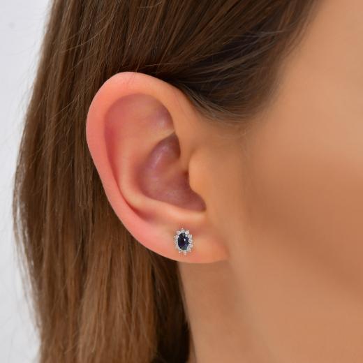 0.74 kt. Diamant-Ohrringe mit natürlichem Saphir