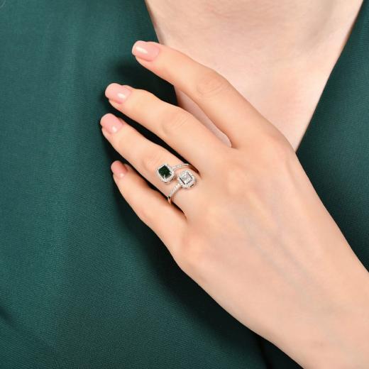 0.86 kt. Diamant Baguette Natürlicher Smaragd Ring